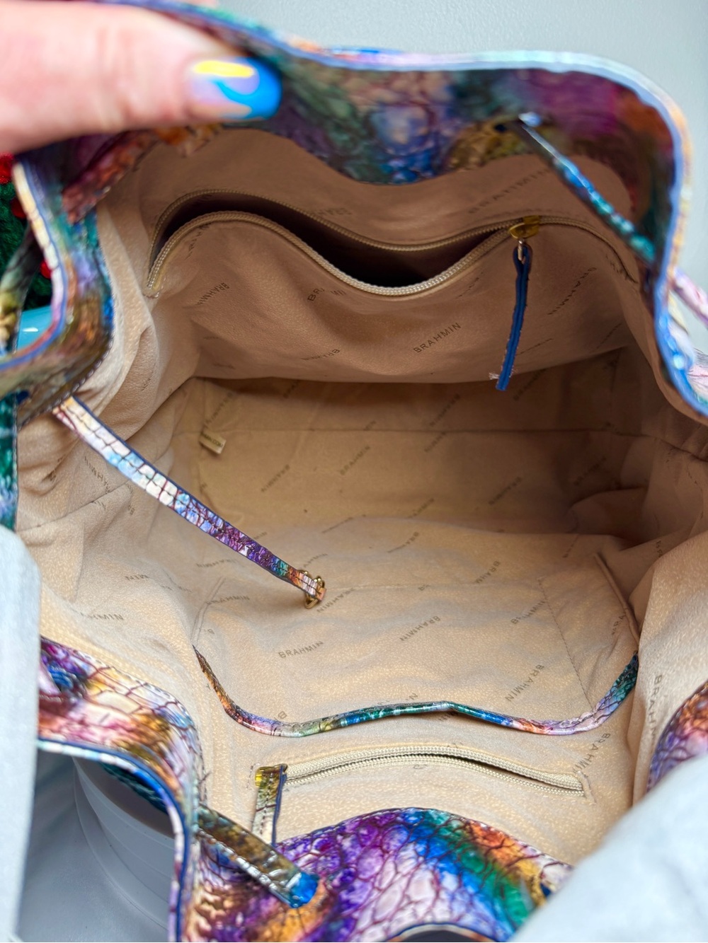 Brahmin Marlowe Bucket Bag in Fallstruck Melbourne Croc Embossed NWT and COA - Picture 8 of 10